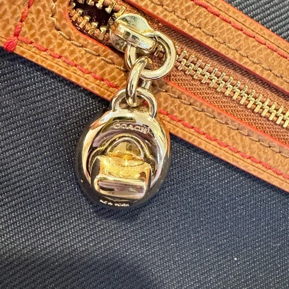 Coach Dark Blue Crossbody Bag with Tan Details - Picture 8 of 10